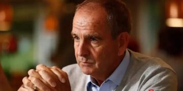 Sergaent kritisch op Van Aert: “Hier verliest hij Roubaix”