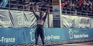 Cancellara woedend op Van der Poel: “Dat gaat hij moeten betalen”