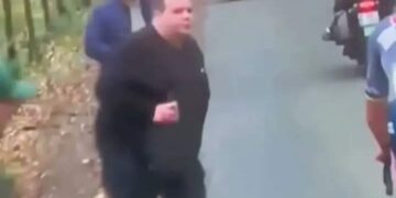 Breaking nieuws:Man die naar Mathieu van der Poel spuugde tijdens E3 Saxo Classic krijgt boete, maar ontsnapt aan verdere straf