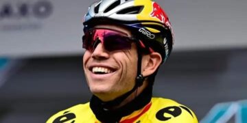 Wout van Aert blijkt vrouwenmagneet: “Ze kennen zelfs geen bal van koers”