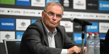 Five-time Tour de France winner Bernard Hinault has come out strongly in defense of Tadej Pogačar, who has faced increasing doping speculation following his dominant performances this season.
