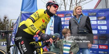 “De waarheid komt uit een kindermond”: Wout van Aert overvallen door zoontje Georges