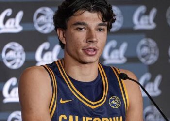 In a major development for college basketball, Andrej Stojaković, the highly sought-after transfer and son of former NBA All-Star Peja Stojaković, has officially committed to join the Kentucky Wildcats for the upcoming season.