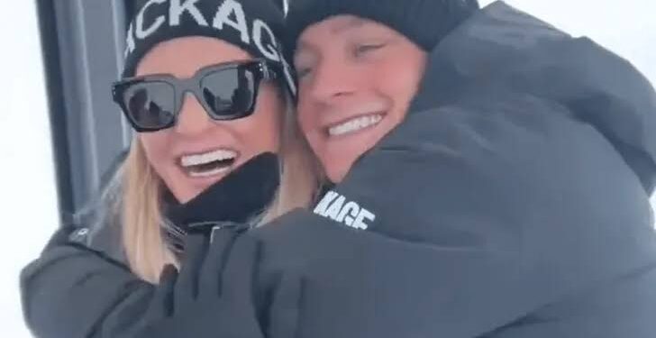 Mathieu Van der Poel en Roxanne bepalen uiteindelijk de trouwdatum en zouden strikt op uitnodiging trouwen