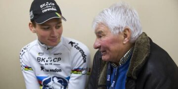 Mathieu van der Poel doet verrassend aardig gebaar voor opa Raymond Poulidor om zijn nalatenschap en jubileum te vieren