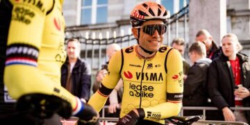 Na dagen van toenemende speculatie over zijn vorm, heeft Wout van Aert eindelijk fans en critici toegesproken met een krachtige en zelfverzekerde boodschap.