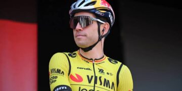 Voormalig profwielrenner en ploegleider Johan Bruyneel heeft voor opschudding gezorgd in de wielerwereld met een verrassende uitspraak over de Belgische topper Wout van Aert.