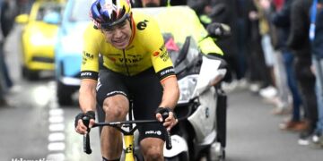 Wout Van Aert heeft een boodschap voor zijn fans, ondanks zijn afwezigheid in Parijs-Roubaix: een ware kampioensmentaliteit