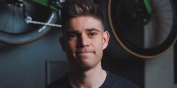 Tragisch nieuws: Wout van Aert onthult miskraam voor vrouw Sarah De Bie door stress, roept fans op om voor hen te bidden en met hen mee te leven