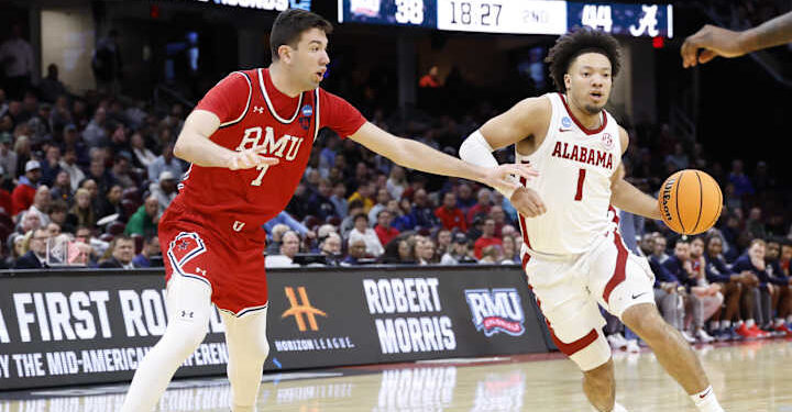 Just in:The Kentucky Wildcats have officially secured the commitment of former Robert Morris power forward Álvaro Folgueiras, bolstering their roster for the upcoming season.