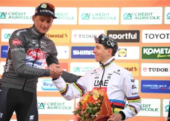 De Vlaeminck bekritiseert Van der Poels rijtactiek en moderne aanpak in het wielrennen