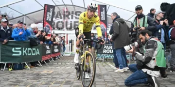 België bezorgd over tactiek Van Aert: “Op dat moment toegeven aan de concurrentie is rampzalig”