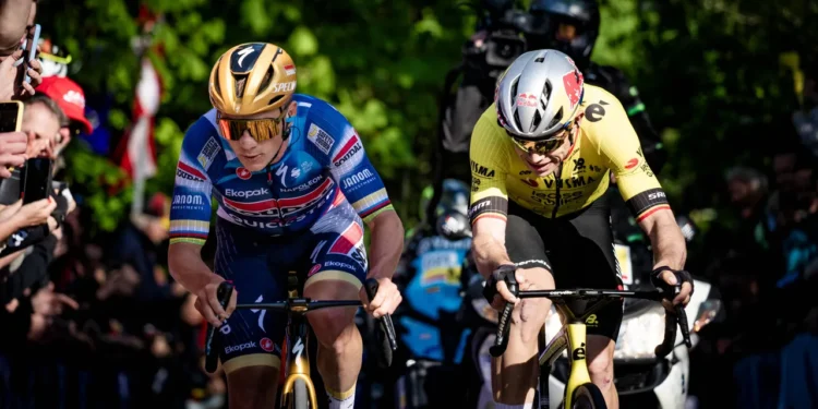 Belgische analisten betreuren afwezigheid Remco Evenepoel in Milaan-San Remo: “Pogačar en Van der Poel hadden hem niet laten vallen”
