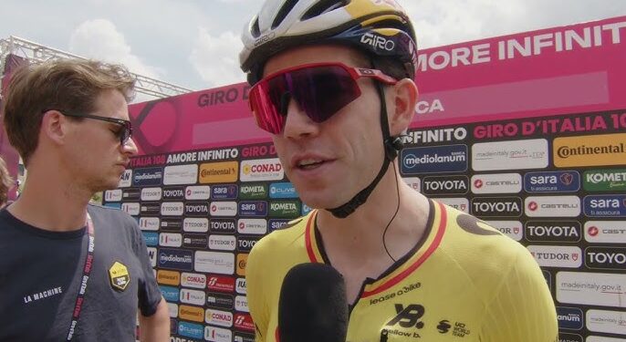 “Ik weet dat ik momenteel niet in vorm ben, ik wil gewoon dat de fans me steunen in deze moeilijke tijden” – Wout Van Aert zoekt steun van fans na teleurstellende Giro-etappes