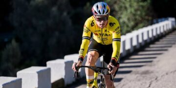 Wout Van Aert betuigt zijn oprechte waardering aan zijn fans en wenst hen een fijne nieuwe maand ter voorbereiding op de Giro d’Italia