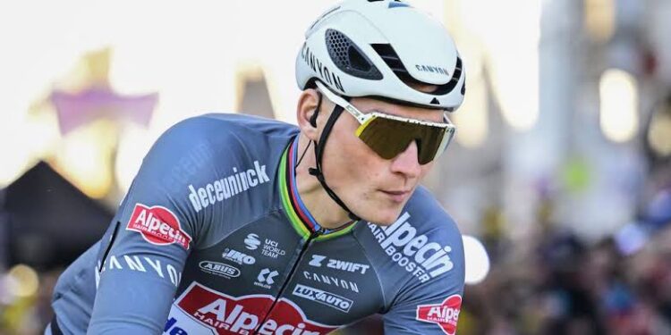 Mathieu van der Poel berispt online troll over beschuldiging van homofobie: “Als je 100 rode mieren in een pot stopt…”