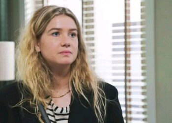 In een onverwachte wending heeft actrice Charlotte Sieben aangekondigd dat ze stopt met haar rol in de populaire en langlopende Vlaamse soap Familie.