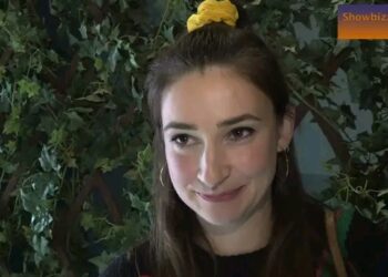 Jasmijn Van Hoof loslippig over seizoensfinale van ‘Familie’: “Dit durf ik wel verklappen…”