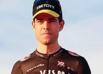 De Belgische wielerster Wout van Aert heeft opnieuw een indrukwekkende prestatie aan zijn palmares toegevoegd nadat zijn uitstekende optreden in de Giro d’Italia werd bekroond met een prestigieuze prijs