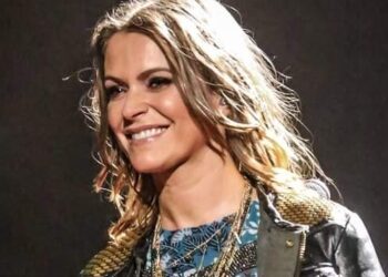 Karen Damen lost informatie over Familie: “Makers zijn akkoord”