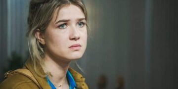 De spanningen lopen hoog op in Familie, nu Jan steeds gefrustreerder raakt over Yoko’s gedrag. Hij vindt dat ze over de schreef gaat en onnodige conflicten veroorzaakt, wat leidt tot verhitte discussies.👇