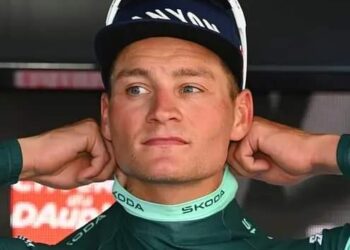 Van der Poel verbaast wielerland: “Voor de eerste keer in mijn leven…”