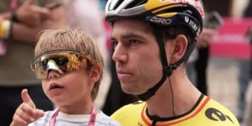 Smoesje? Boezemvriend schept duidelijkheid over zieke Van Aert