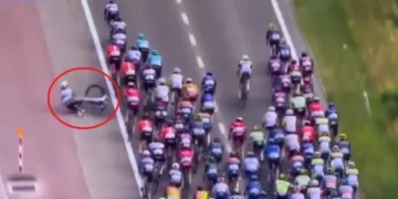 “Iets wat ik oprecht betreur en waarvoor ik mijn excuses aanbied” – Domestique van Mathieu van der Poel aanvaardt gevolgen van tweede gele kaart