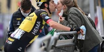 Sarah de Bie doet openhartige onthulling over eerste indruk van Wout van Aert