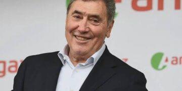 Eddy Merckx mengt zich in G.O.A.T-debat: “Tussen Wout van Aert en Mathieu van der Poel…”