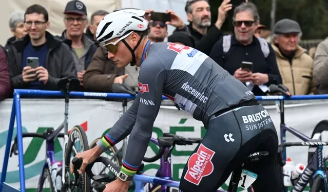 Van der Poel Heeft Nog Steeds Last van Polspijn na Eerdere Val: “Hoop dat het me niet zal beïnvloeden in de Tour de France”
