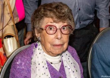 Annie Geeraerts uit ‘Familie’ staat voor zware ingreep en deelt emotionele bezorgdheid