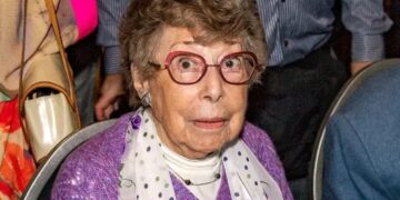 Annie Geeraerts uit ‘Familie’ staat voor zware ingreep en deelt emotionele bezorgdheid