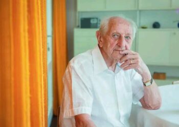 Afscheid komt dichterbij: Ray Verhaeghe (99) bereidt zich voor op zijn laatste jaar bij Familie: ‘Misschien is het tijd om te stoppen’…