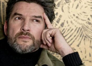 Roel Vanderstukken deelt hartverscheurend nieuws over gebroken gezin: “Mijn kinderen hebben een hekel aan mij en ik heb mijn vrouw gekwetst”