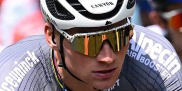 Van der Poel wil Van Aert klein krijgen: “Dat steekt bij hem”