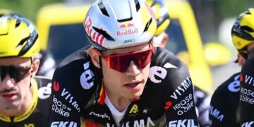 Wout van Aert maakt staalhard komaf met journalisten