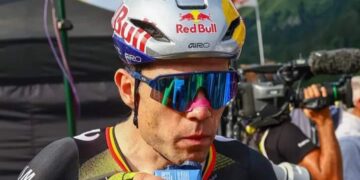 Wout van Aert stuurt krachtige boodschap naar Van der Poel na gedurfde aanval in Tour de France