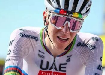 “Pogacar deelt sneer uit aan Van Aert na nieuwe zege”