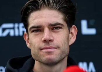 Wout van Aert Verrast Fans met Speciale Thuiswedstrijd-Aankondiging