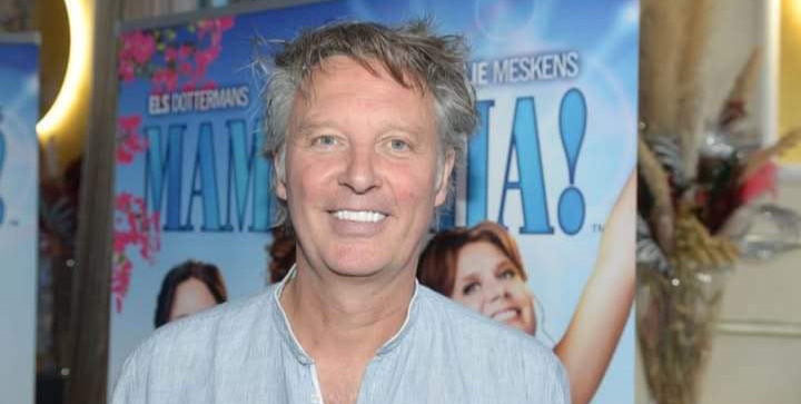 Het is een prachtige dag voor Chris Van Tongelen, want hij is officieel opa geworden! Zijn dochter, Laura Van Tongelen, is bevallen van haar eerste kindje, een meisje dat de naam Louise kreeg.Volledige details hier👇