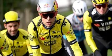 Twijfel groeit over seizoenseinde Van Aert nu bondscoach zich uitspreekt .Volledige details hierš