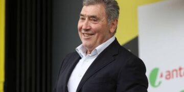“Eerlijk gezegd, ik zou vandaag niet graag koersen” — Eddy Merckx uit kritiek op de wetenschappelijke aard van het moderne wielrennen