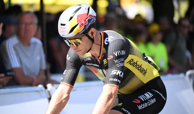 Wout van Aert heeft onlangs zijn onzekerheid uitgesproken over zijn sprintprestaties. Hij gaf toe dat hij niet volledig begrijpt wat zijn snelheid en kracht in de laatste meters van de wedstrijden beïnvloedt.