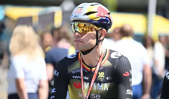 Na een zware etappe in de Tour de France sprak de Belgische renner Wout van Aert voorzichtig optimisme uit over zijn vorm en de komende dagen. De coureur van Team Visma-Lease a Bike, die tot nu toe een moeizame Tour doormaakt, liet vandaag eindelijk weer iets van zijn oude klasse zien, tot vreugde van fans en ploeggenoten.👇