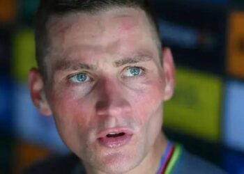 Droevig nieuws: Mathieu van der Poel zou naar verluidt niet geïnteresseerd zijn in een contractverlenging van £10 miljoen bij Alpecin-Deceuninck.