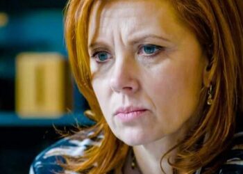 De Vlaamse actrice Sandrine André, bekend van haar rol in Familie, heeft een angstige ervaring gedeeld over een vakantie op het eiland Gozo, nabij Malta, waarbij ze vreesde voor haar leven. In een gesprek met TV Familie vertelde André hoe een eenvoudige wandeling met haar man ontaardde in een gevaarlijke situatie.