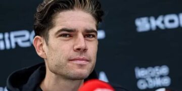Wout van Aert trekt een duidelijke grens in zijn relatie met Mathieu van der Poel. “Dat zal ik nooit voor hem doen.”
