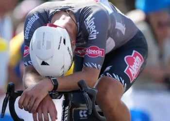 Droevig nieuws: Mathieu van der Poel zou naar verluidt niet geïnteresseerd zijn in een contractverlenging van £10 miljoen bij Alpecin-Deceuninck.