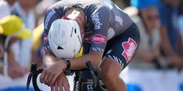 Droevig nieuws: Mathieu van der Poel zou naar verluidt niet geïnteresseerd zijn in een contractverlenging van £10 miljoen bij Alpecin-Deceuninck.